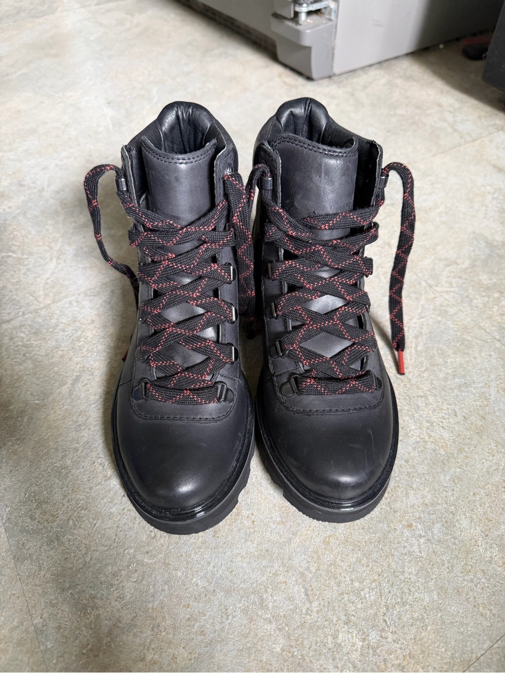 Sorel Black Lennox Hiking Boots with Red-Accented Laces 7